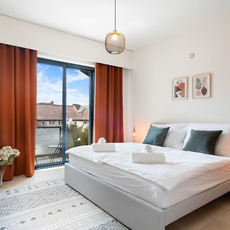 City Apartment 3 Bedroom, Kitchen, Wifi, Workspace, Coffee, Central Hasselt Eksteriør bilde