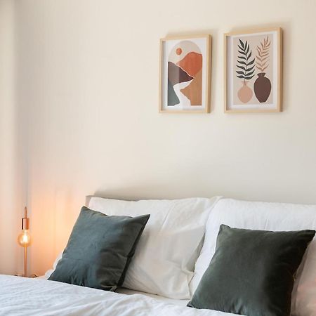 City Apartment 3 Bedroom, Kitchen, Wifi, Workspace, Coffee, Central Hasselt Eksteriør bilde