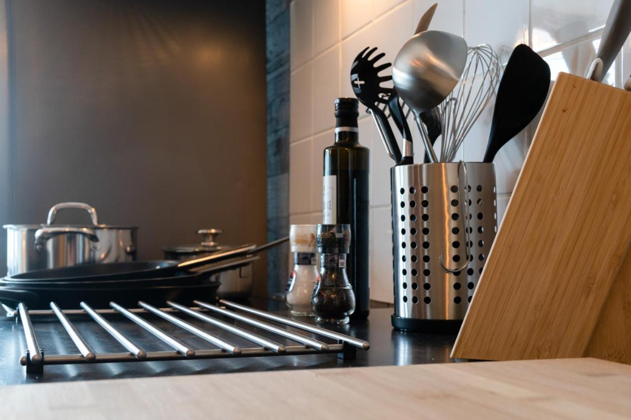 City Apartment 3 Bedroom, Kitchen, Wifi, Workspace, Coffee, Central Hasselt Eksteriør bilde