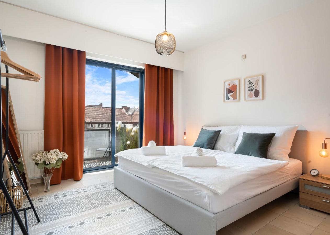 City Apartment 3 Bedroom, Kitchen, Wifi, Workspace, Coffee, Central Hasselt Eksteriør bilde