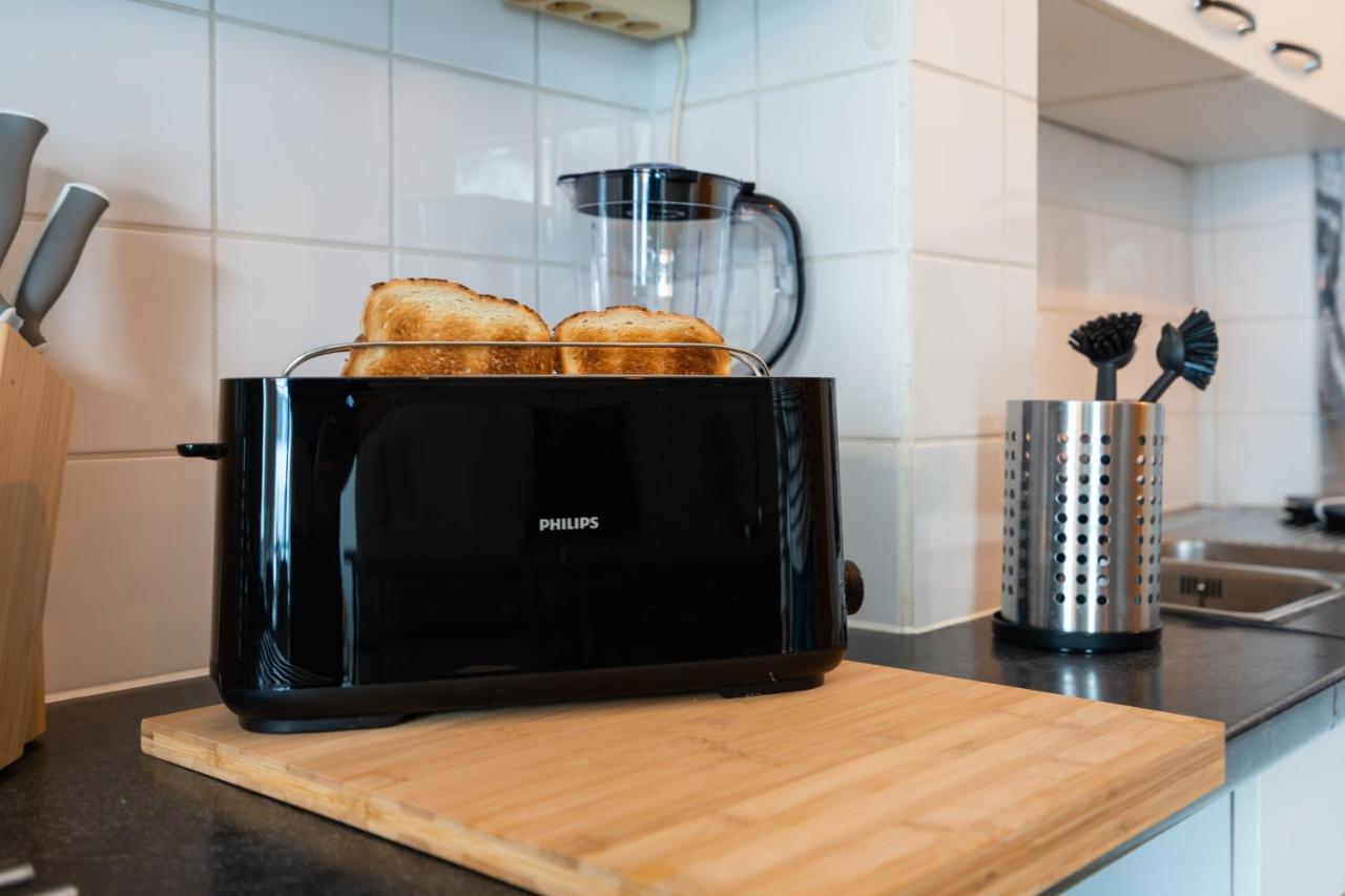 City Apartment 3 Bedroom, Kitchen, Wifi, Workspace, Coffee, Central Hasselt Eksteriør bilde